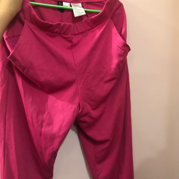 H&M pink trousers cropped - Picture 2 of 3